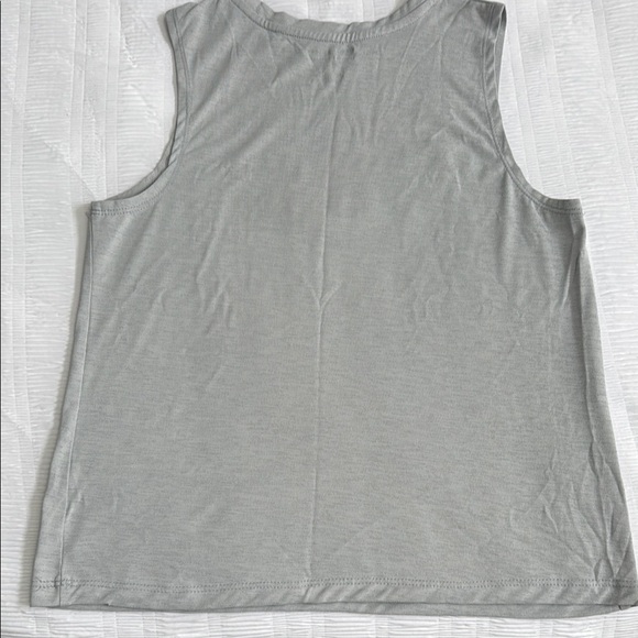 ❤️Champion Athletic Gray Tank Top - Picture 5 of 5